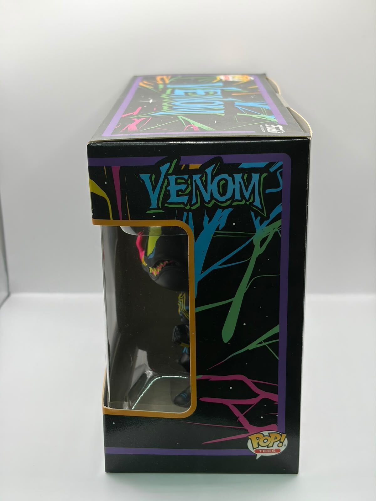 Funko Pop! Tees Marvel Venom Special Edition Figure and T-Shirt Set