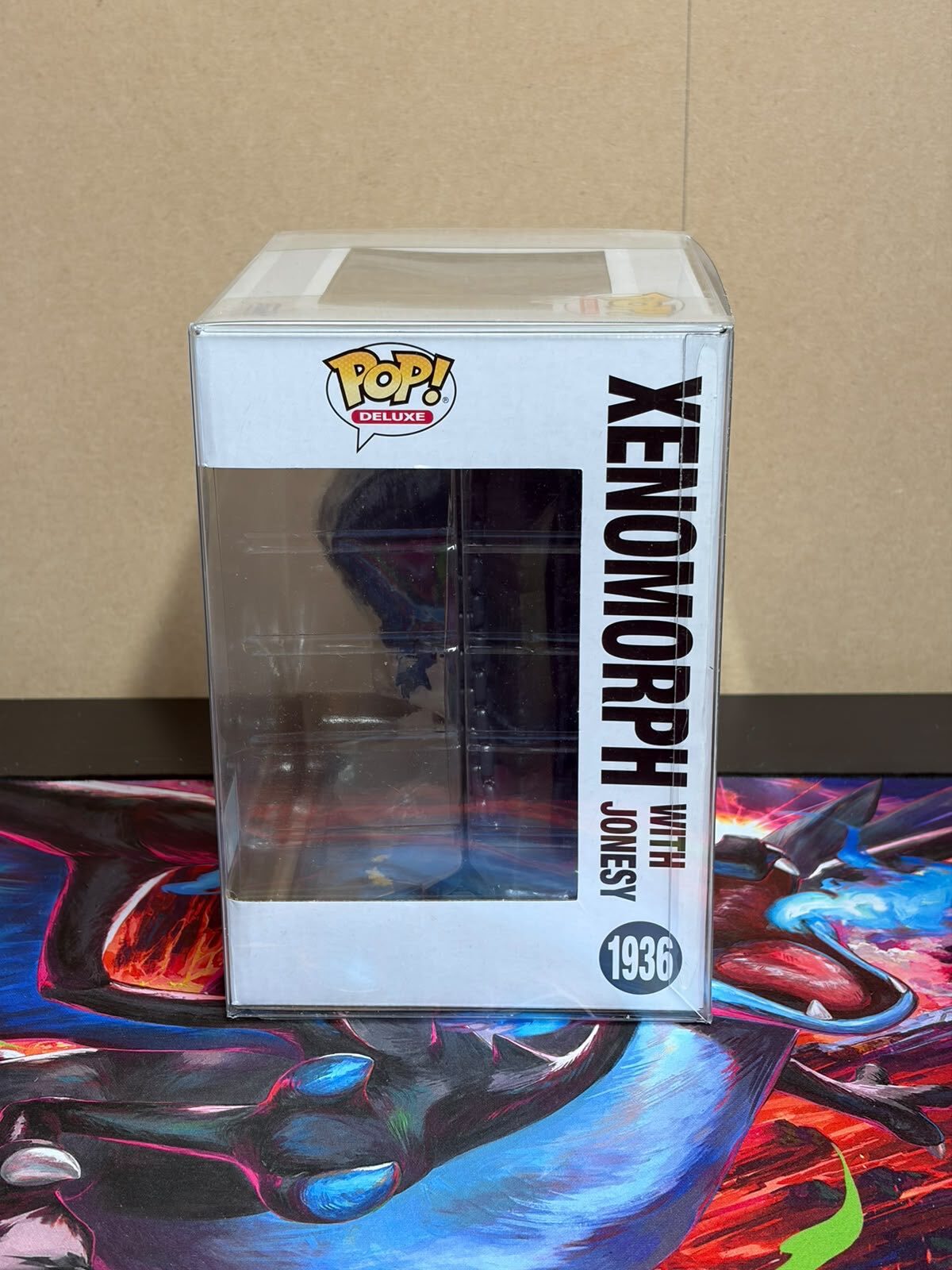 Funko Pop! Deluxe Alien Xenomorph with Jonesy #1936